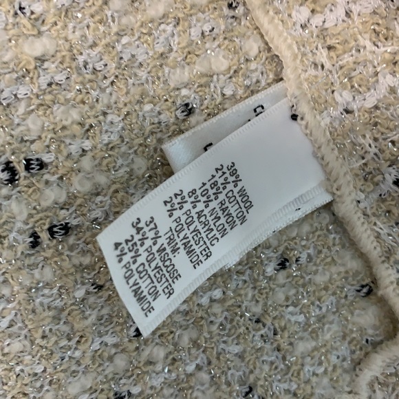 St. John Couture size 12 blazer with sparkle! Shoulder pads. tweed type - Picture 7 of 14